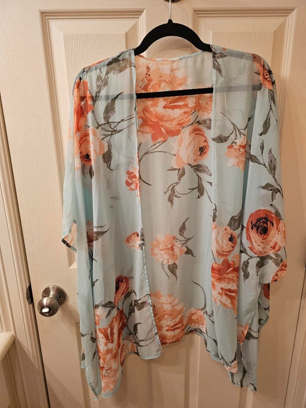 NWOT Unknown Large Mint Floral Kimono